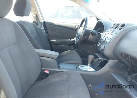 2010 Nissan Altima 2.5 S z USA, uszkodzony, nr VIN 1N4AL2AP7AC110827